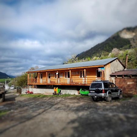 Girgola Bed & Breakfast Местия Екстериор снимка