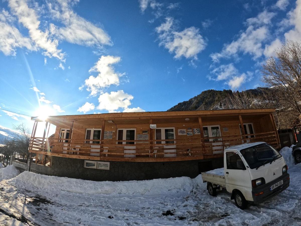 Girgola Bed & Breakfast Местия Екстериор снимка