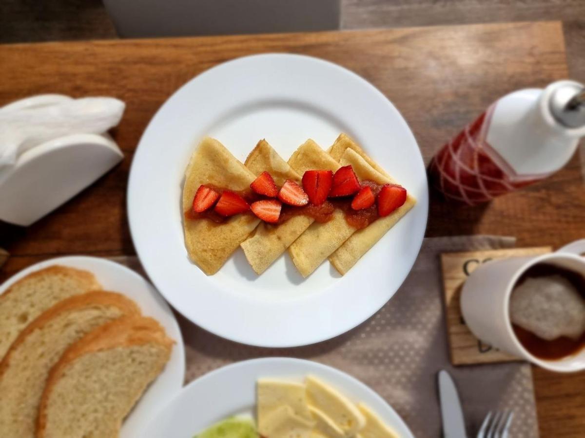 Girgola Bed & Breakfast Местия Екстериор снимка