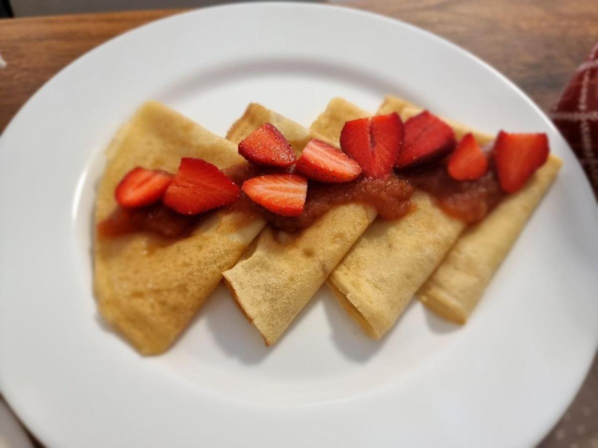 Girgola Bed & Breakfast Местия Екстериор снимка