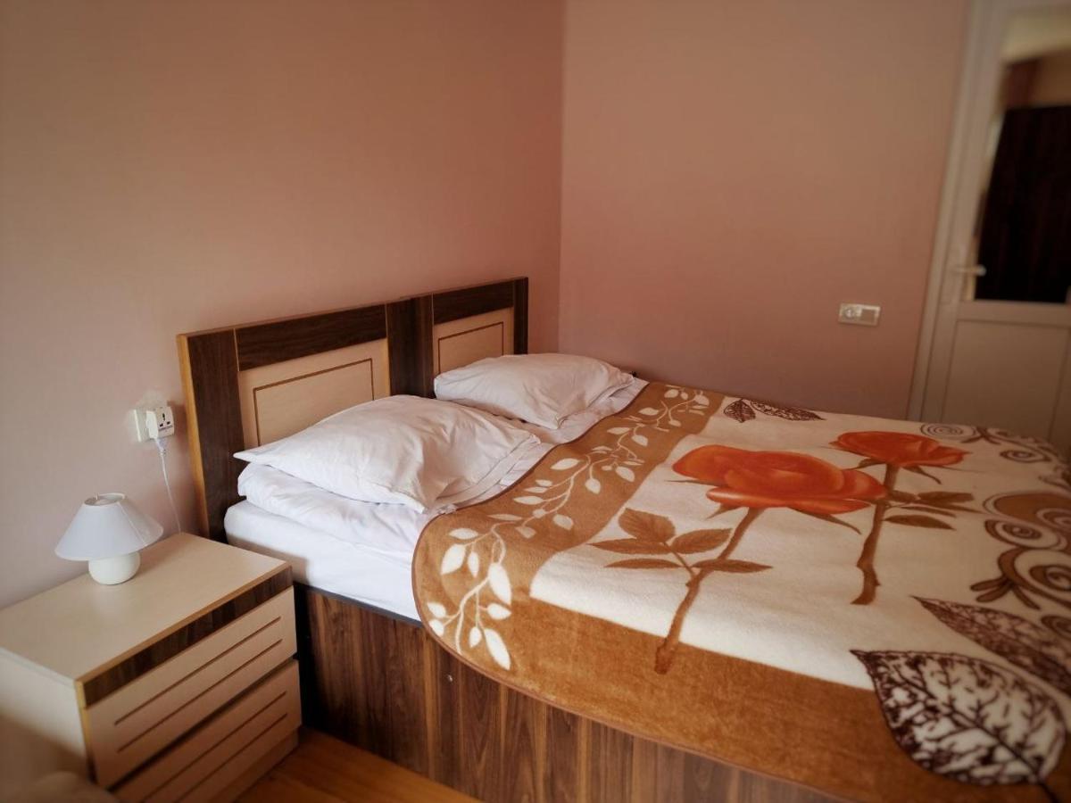 Girgola Bed & Breakfast Местия Екстериор снимка